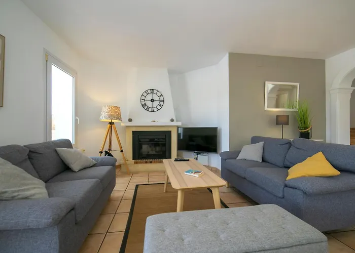 Ferienhaus Sandra By Interhome *