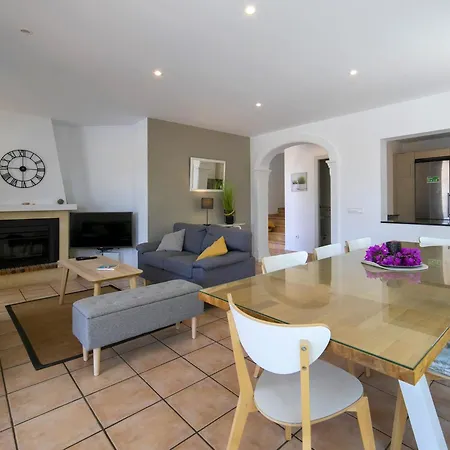 Sandra By Interhome *